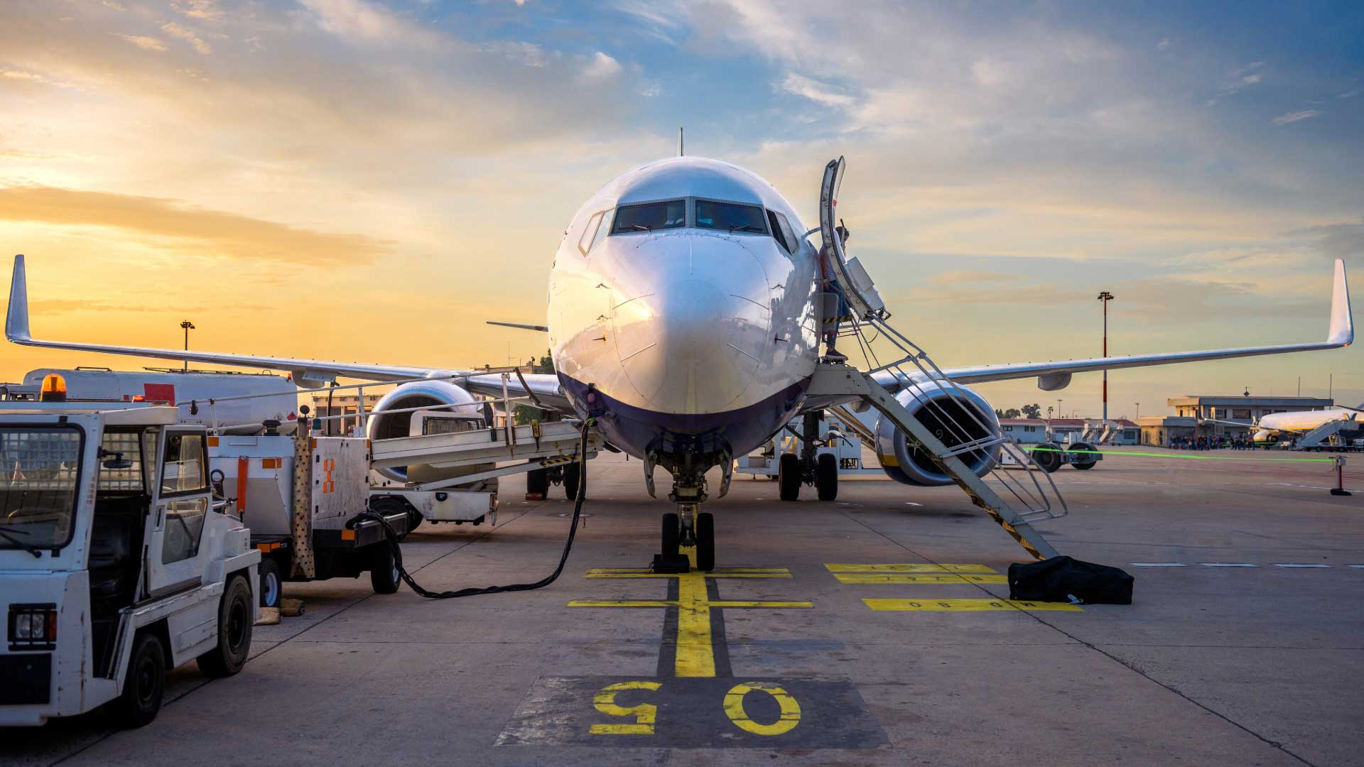 airplane fuelling india<br />
